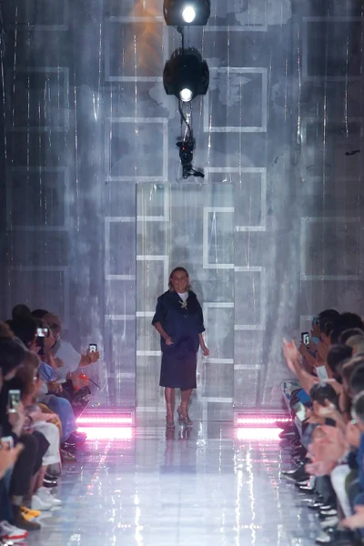 Look 53